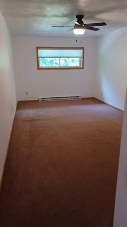 $1220.00 / 2br - 1100ft2 - 1710 Burdick Street63845969735681123