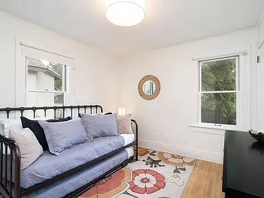 $980 / 3br - 2132ft2 - Alojamiento Completo de 3 Dormitorios/2 Baños de Mitad de Siglo en Fulton – $980/mes (Minneapolis)63797856880259124