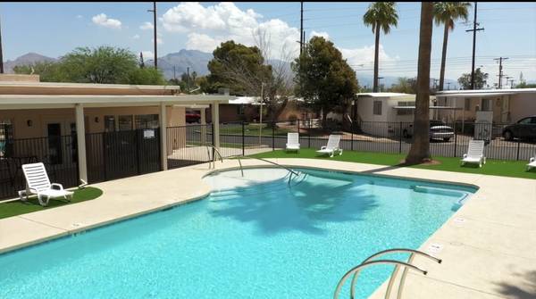 $500 RV SPACES $500 PLUS ELECTRIC/TRASH.  BEAUTIFUL 55+ COMMUNITY. (TUCSON)63674877292163121