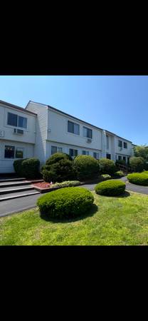 $1,700 / 2br - 1100ft2 - LARGE 2 BR (Fishkill Mountainview KNOLLS Apts.)64035735947905120