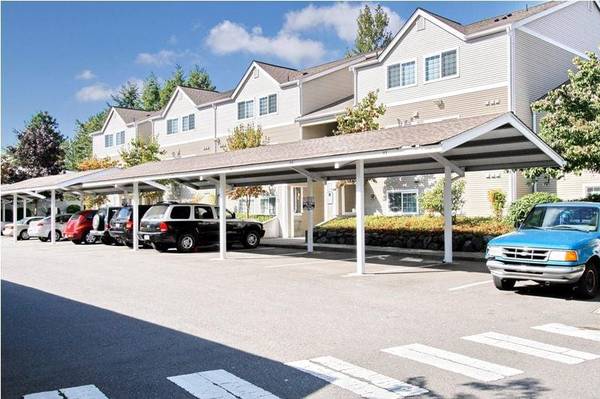$2,150 / 2br - 970ft2 - Playground, Ceiling Fans, Fitness Center, Online Payments Available (Kent)63786613775105123