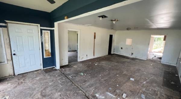 $59,900 / 2br - 1008ft2 - West Tulsa Deal With Plenty of Work to Do. (Tulsa)63981980966658121