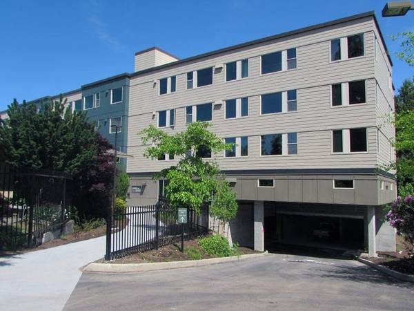 $1,566 / 258ft2 - Estudio 1ba, Eficiente energéticamente, Cerca de parques locales (3040 Bellevue Way NE, Bellevue, WA)63786614246657124