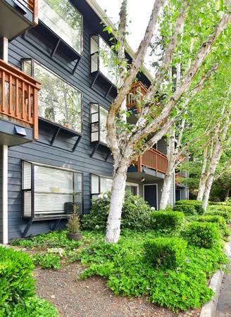 $1,799 / 2br - 816ft2 - Armarios de Madera, Área de Barbacoa/Comedor al Aire Libre, Parque para Perros (9860 Bushlac Lane Northwest, Silverdale, WA)63814660649347120