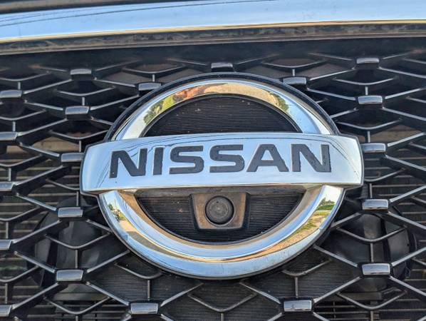 2015 Nissan Pathfinder PLATINUM - $12,990 (Grayson, GA)63620834259971123