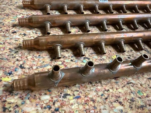 Pex pipe manifold 1