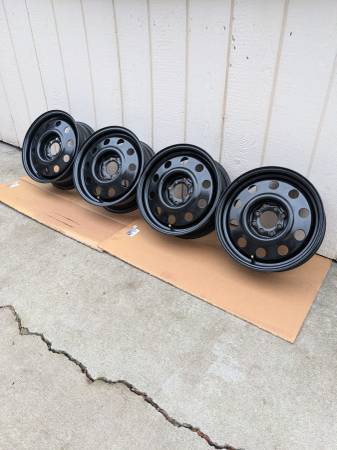 4- 15" Universal Snow Wheels 1