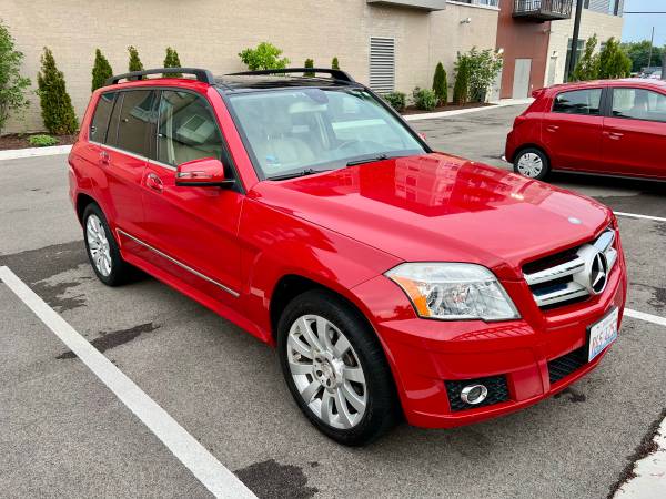 2011 Mercedes Benz GLK 350 4Matic Original Owner - $6,800 (Arlington Heights)63618850009731122