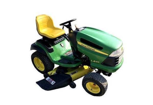 John Deere LA 165 Hood Only No cracks 1