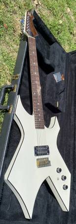 1985 BC Rich Warlock II USA Electric Guitar in Glitter Rock White 1