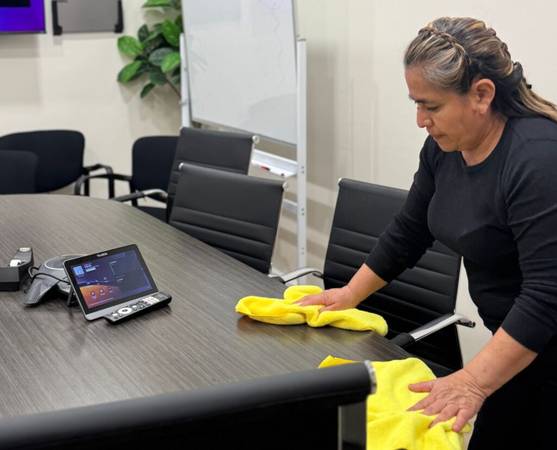 ✨ Reliable Local Cleaners – Homes, Offices & Airbnb 1