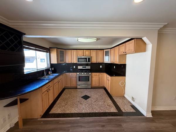 $3,095 / 2br - 1363ft2 - ********CHARMING CONDO FOR RENT 2 BED 2.5 BATH, ATTACHED GARAGE, POOL, (VAN NUYS)63869888229249122