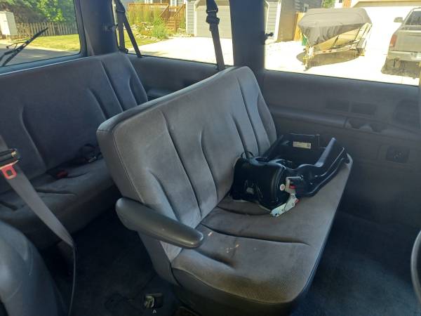 1995 Dodge Caravan - transmisión nueva - $1,00063612611770243121