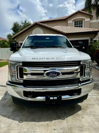 2019 F350 DRW with the 6.7L STX 4x4 - $29,800 (Columbia)63470581228033121