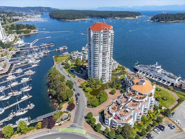 EXCEPTIONAL CONDO LIVING SEEKING EXCEPTIONAL TENANTS 1