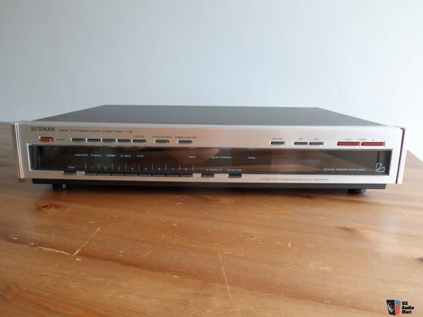 Luxman  T-02 1