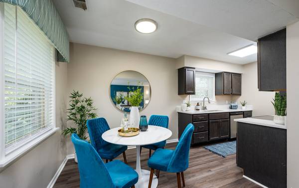 $1,126 / 1br - 756ft2 - Savings So Good It is SCARY! (NOBLESVILLE)63989076377475123