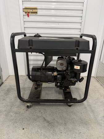 Generac 4000 Watt Generator on Caster Wheels 1