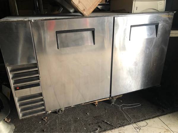 Used TRUE 2 DOOR BAR COOLER BEER REFRIGERATOR RESTAURANT EQUIPMENT — $600 in Kalamazoo