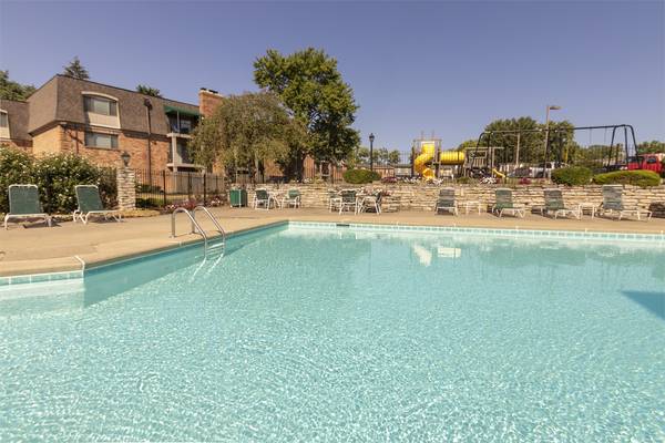 $1,050 / 1br - 684ft2 - Ready to move? Let us help! Visit Village East! $90 off 12 months63974329751811124
