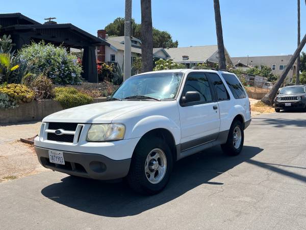 2003 Ford Explorer XLS deportivo 4x4 - $2,80063476618509315122