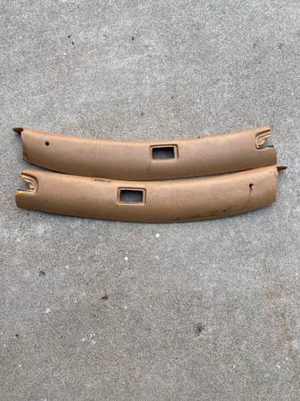 1988 mercedes top windshield trim 1