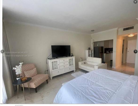 $1,975 / 1br - 450ft2 - ★HERMOSO ESTUDIO EN CORAL GABLES 1/1★ (Coral Gables)64049274640387124