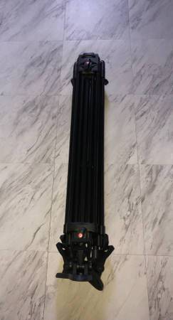 Video Tripods & Cases 1