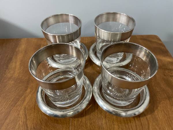 4 Person Lenard Whiskey Glass Set/Coasters With Silver Plated Trim - $25 (Columbia, MO)63471025366913121
