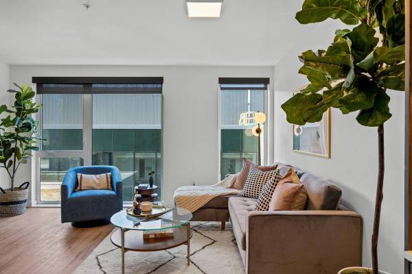 $1,355 / 311ft2 - Unlock Free Weeks of Rent on MFTE Units - Tour Today! (Lower Queen Anne - Uptown)63688479973251121
