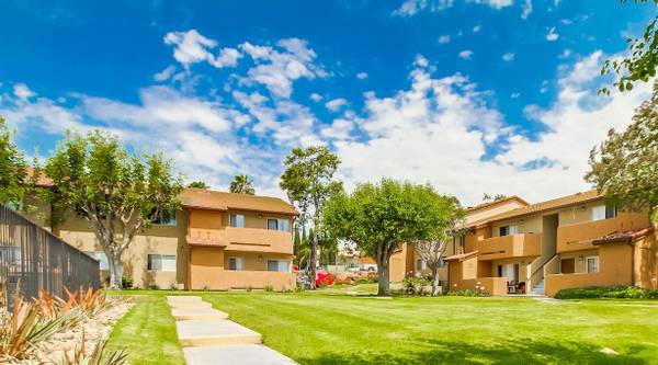 $2,450 / 2br - 1029ft2 - OFERTA POR TIEMPO LIMITADO: ¡UN MES DE RENTA GRATIS! 2 HABITACIONES 1 BAÑO (Vista)63657108531203124