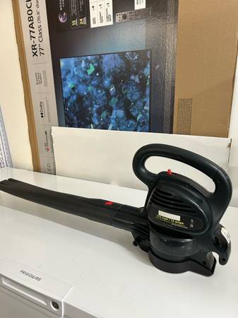Craftsman Corded Leaf Blower $35 (Soldotna) 1
