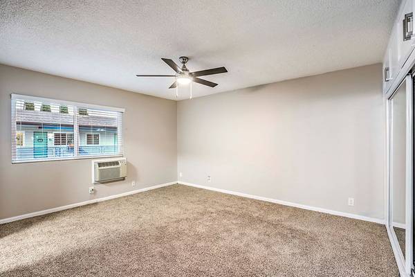 $1,725 / 395ft2 - Spanish Speaking Staff, Custom Cabinets, Window Coverings64035739292675123