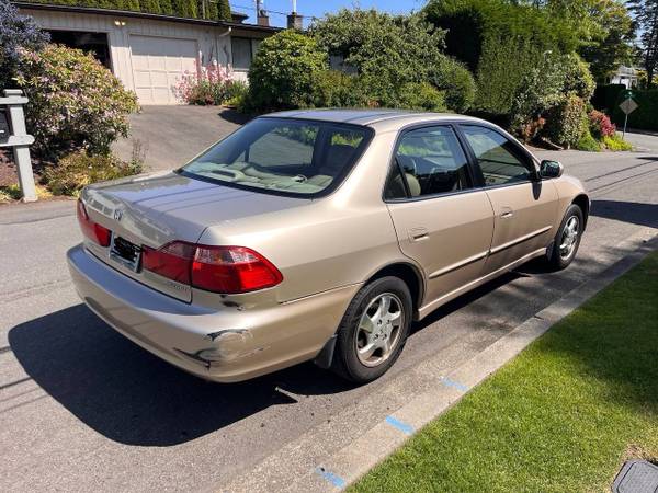 Honda Accord EX-L 2000 - $2,600 (Kirkland)63617358548611123