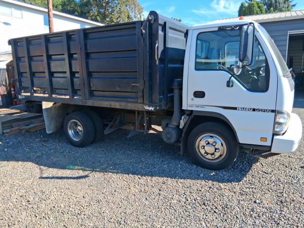 2006 Isuzu NPR