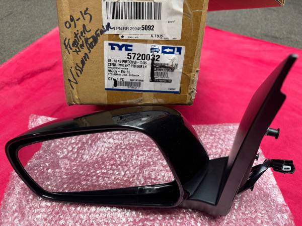 05-21 NISSAN Xterra+Pathfinder+ Frontier DRIVER Side Mirror 1