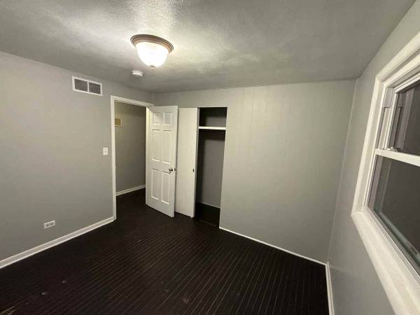 Nice single house behind Elgin fresh market now on rent 1