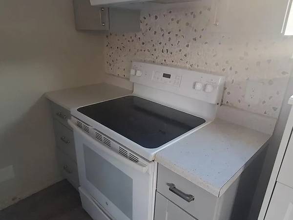 $720 / 1br - 330ft2 - Cozy Furnished Studio Guest House – Prime Location! (Long Beach)63701034836609124