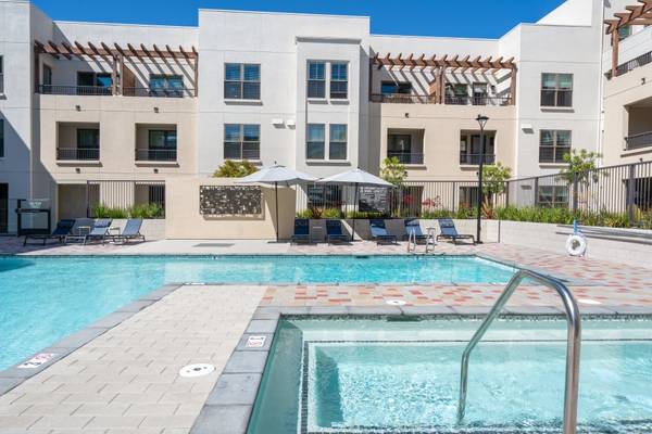 $4,211 / 1br - 791ft2 - 1 BD, Burlingame CA, Walk-In Closets (burlingame)63658079616131123