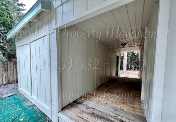 $1,350 / 2br - 900ft2 - 25026 Hwy 108-B - 2 Bed 1 Bath Duplex w/ Water, Sewer & Trash Included (Mi-Wuk Village)63952105727107124