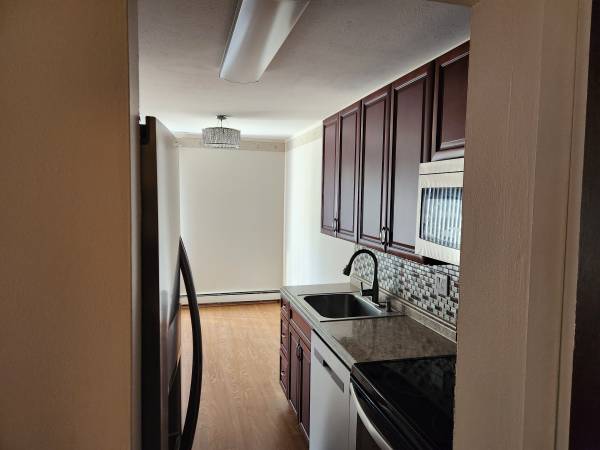 $1,600 / 2br - 900ft2 - chagrin falls 2 dormitorio apartamento (chagrin falls)63860363637249124