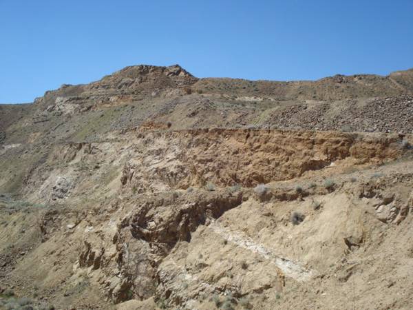 $40,000,000 ***Gold & Silver Quarry***Land*** (MOJAVE)63824145058817124