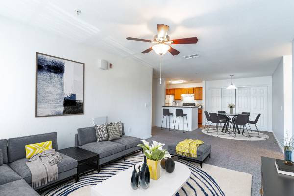 $1,757 / 3br - 1209ft2 - Ideal For Entertaining, Pet Friendly (Melbourne)63823722468483120