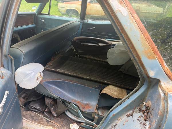 1967 Pontiac Catalina Station Wagon - $1.50063441436221955124