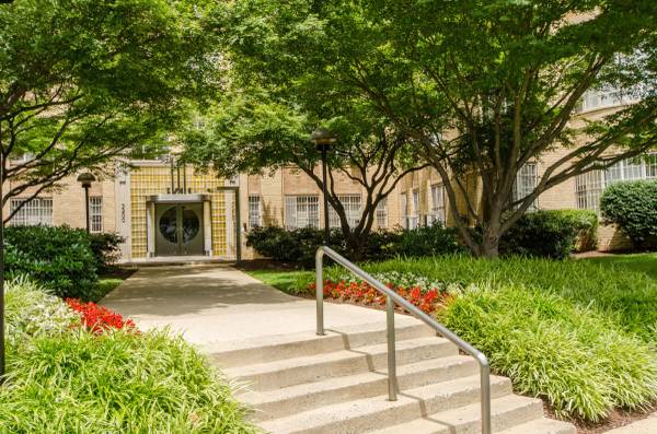 $1,750 / 520ft2 - Washington DC, Studio 1BA, Public Transportation (3200 16th Street Northwest, Washington, DC)63896039160195120