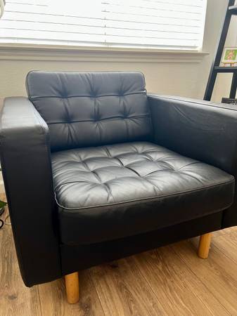 Ikea morabo sofa and chairs - $700 (Austin)62940365754113122