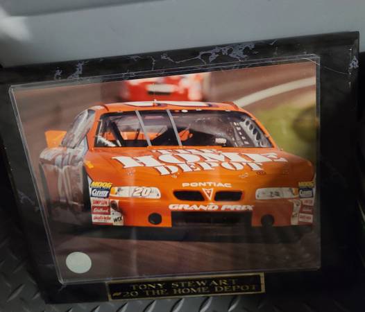 Tony Stewart racing photo 1