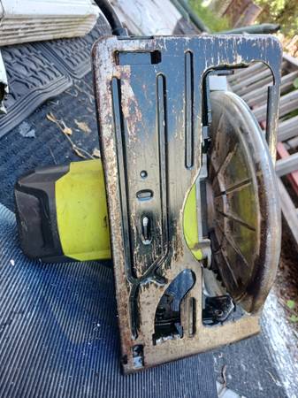RYOBI Circular Saw - $30 (11224)63471376361601122