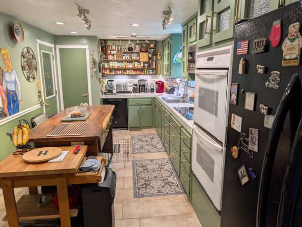 2 rooms + private bath and house share in beautiful 12 room house 1