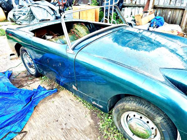 Austin Healey Sprite w/Bugeye hood 62’ - $1,80063499185181443123